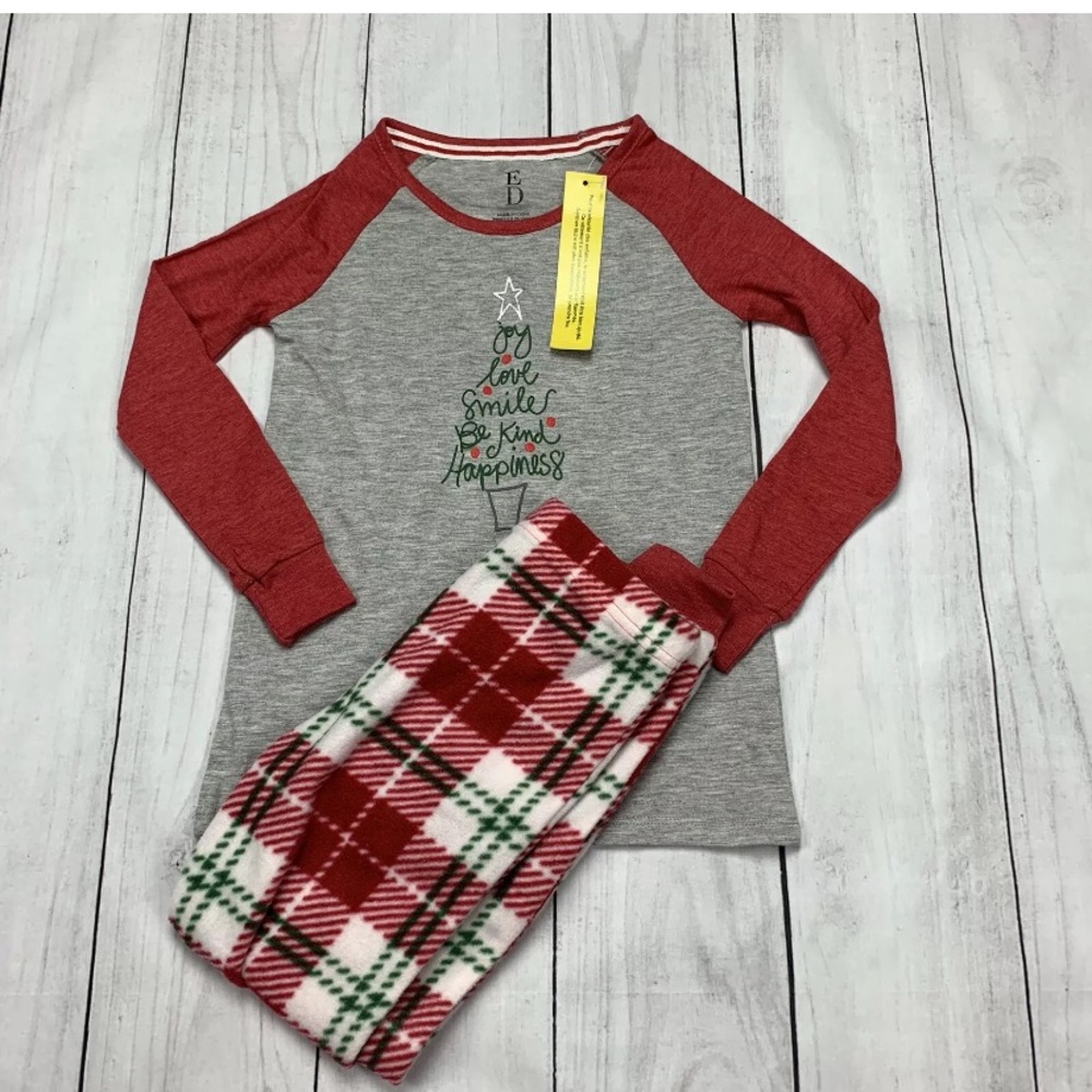 Ellen Degeneres Cozy PJ Family Set - Picture 2 of 7